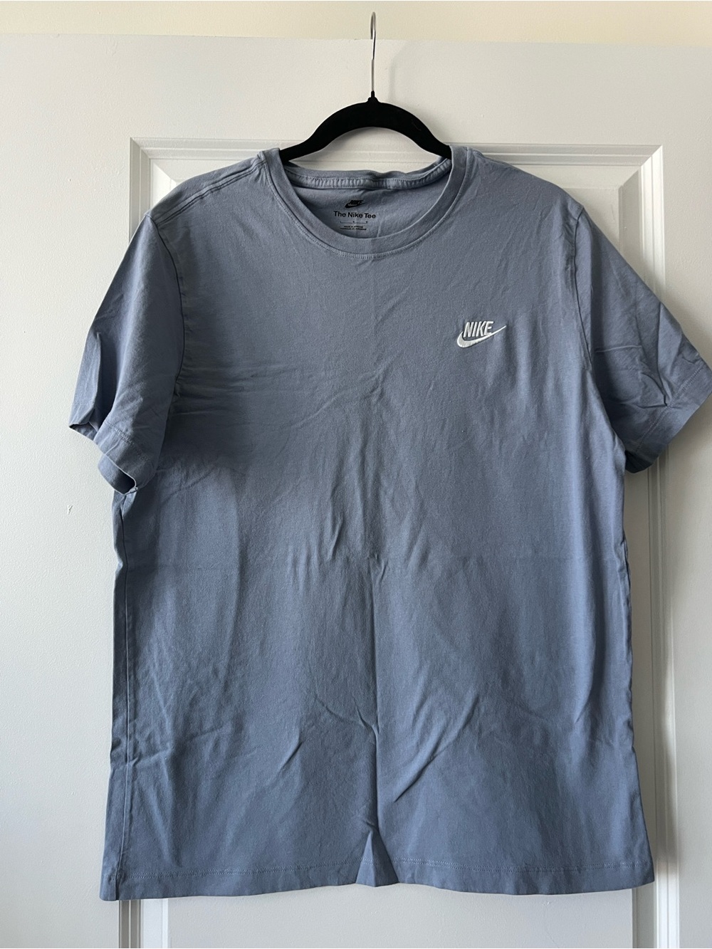 Nike Men’s Short Sleeve Tee in Dusty Blue with White Swoosh